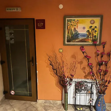 Merida Otel Yukarı Cuma