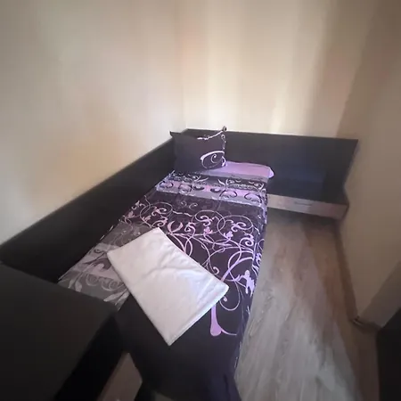 Otel Merida Yukarı Cuma