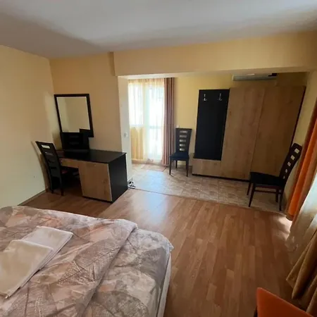 Hotel Merida 3*